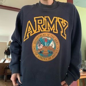 Vintage “ARMY” crewneck sweater!